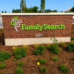 How Outdoor Business Signs Help Attract More Customers